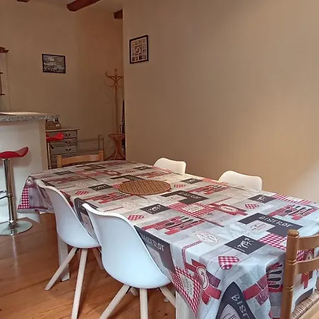 度假居 Maison En Pierre Et Colombage A 昂特赖格·苏尔·特鲁耶