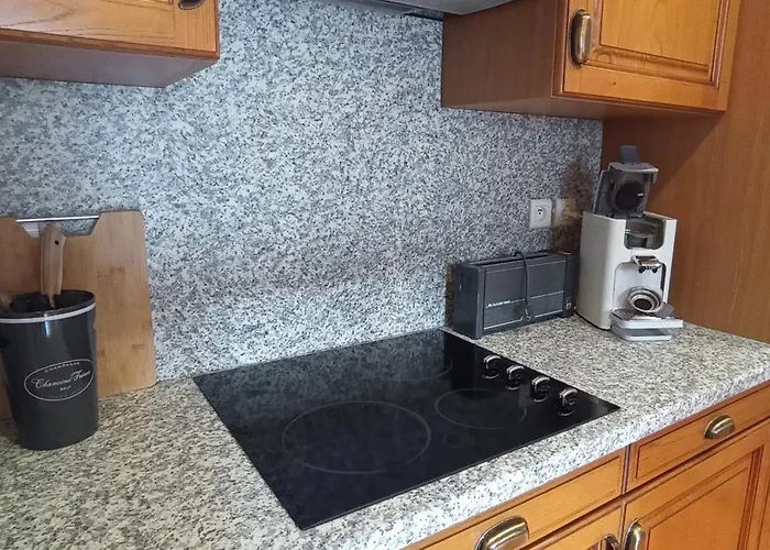 Maison En Pierre Et Colombage A *