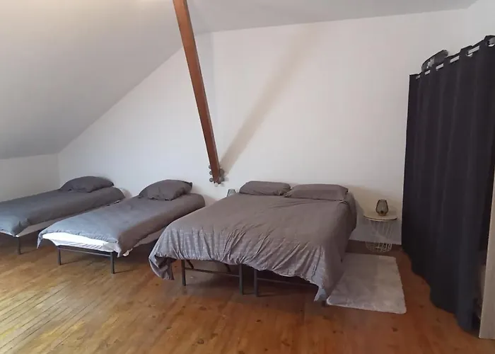 Maison En Pierre Et Colombage A 度假居